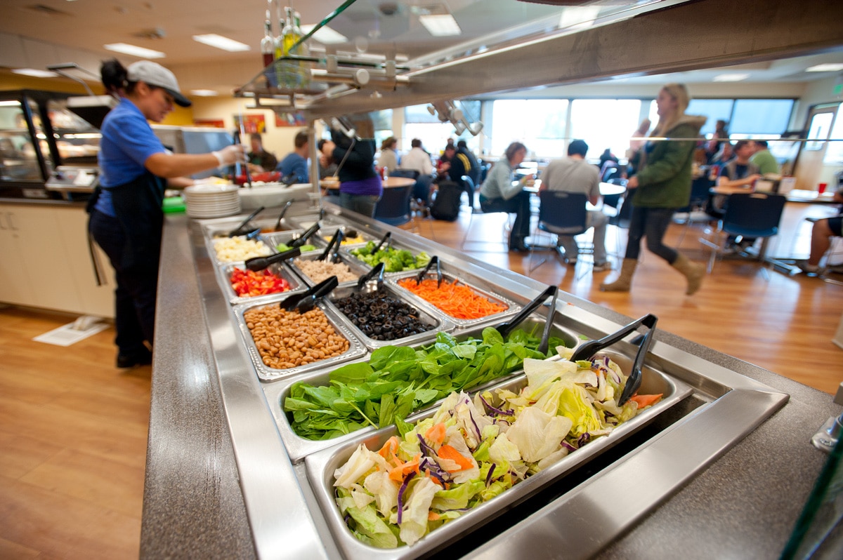 photo: CMC Spring Valley salad bar and cafeteria