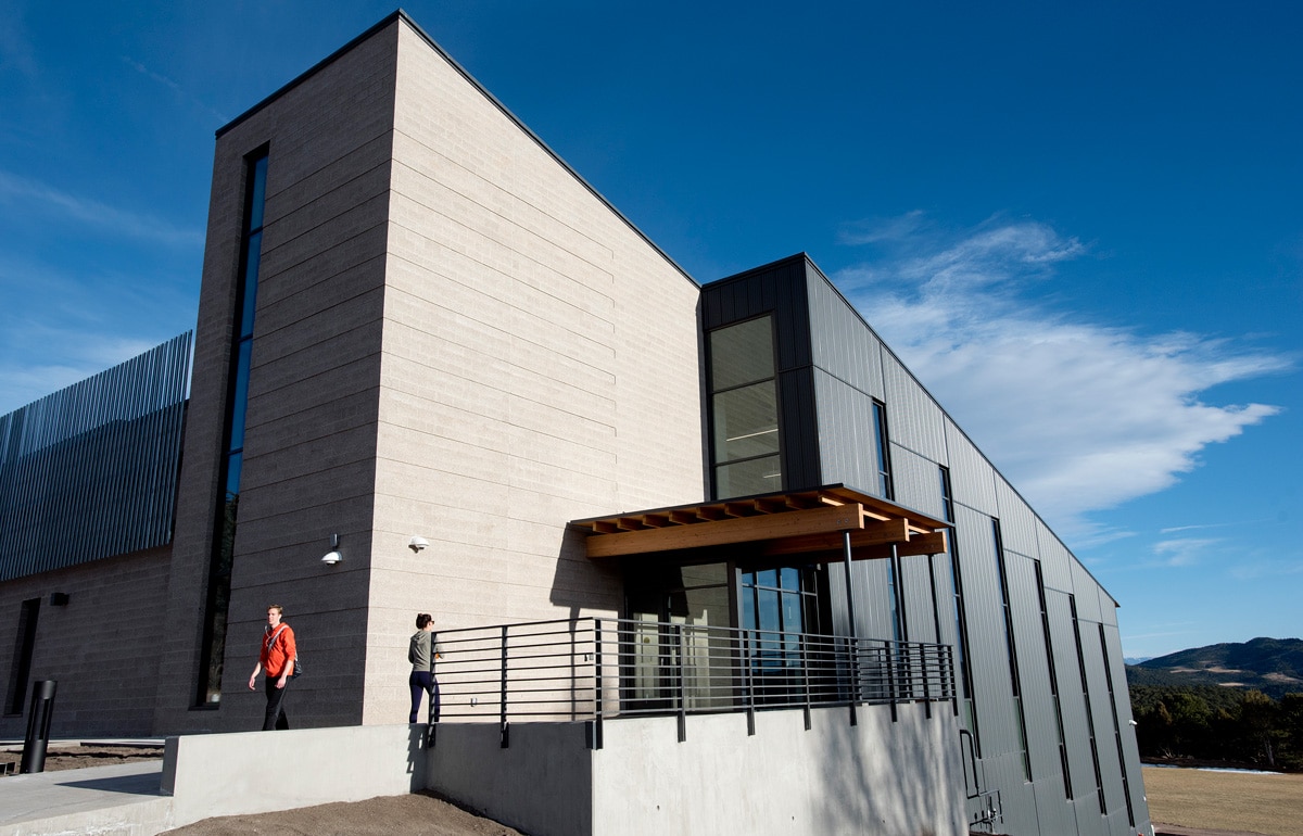 The exterior entrance of the Outdoor Leadership Center & Field House on the CMC Spring Valley campus.